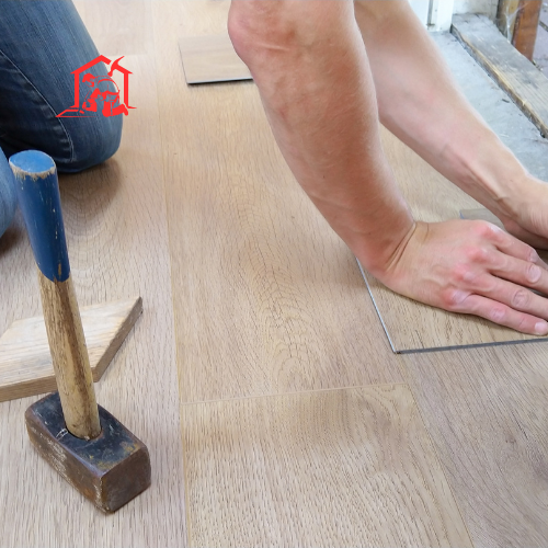 Laminate Floor Installation (6)